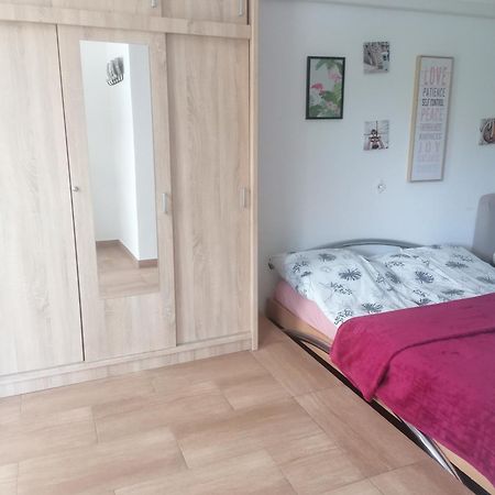 Ujkapu Sunshine Apartments Дьор Екстериор снимка