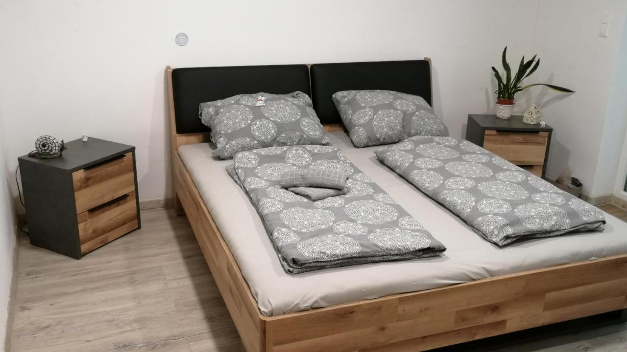 Ujkapu Sunshine Apartments Дьор Екстериор снимка