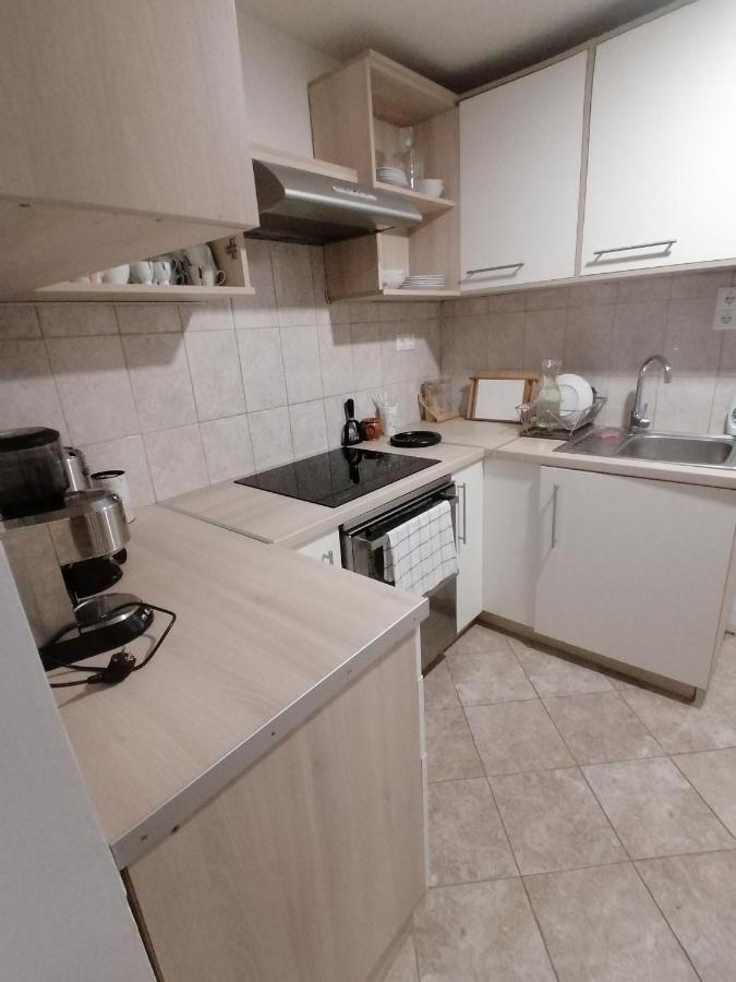 Ujkapu Sunshine Apartments Дьор Екстериор снимка